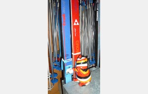 Jipé choisit ses skis